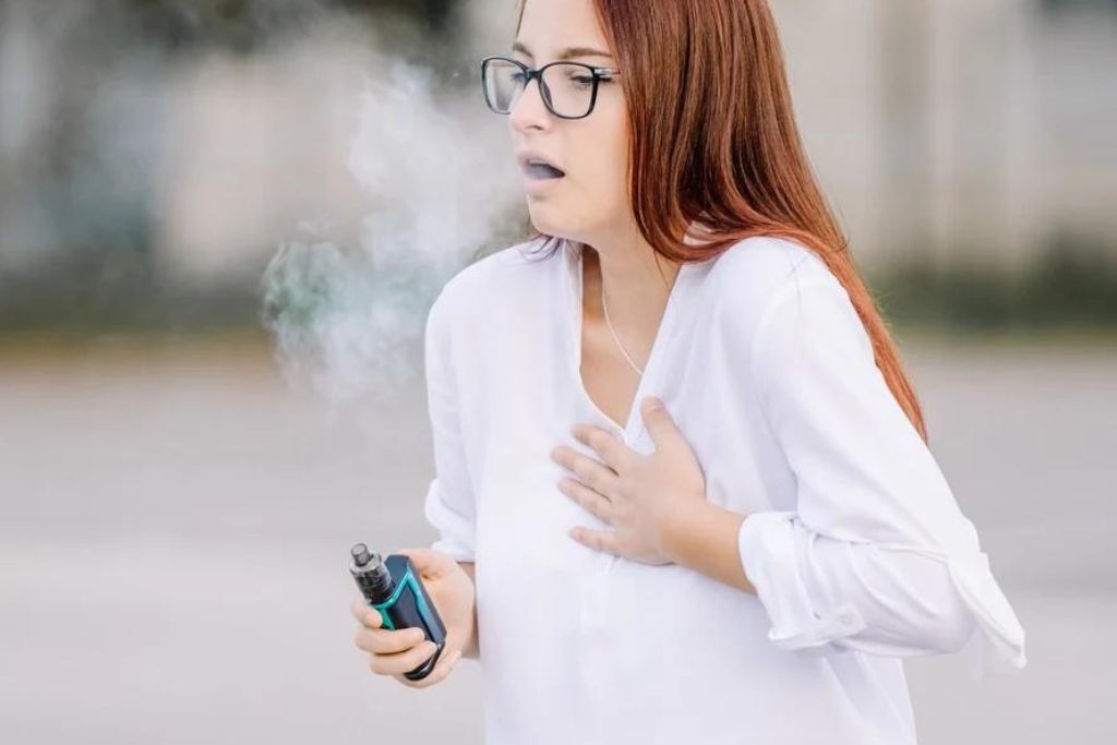 can-vaping-cause-sore-throat-vaper-should-know